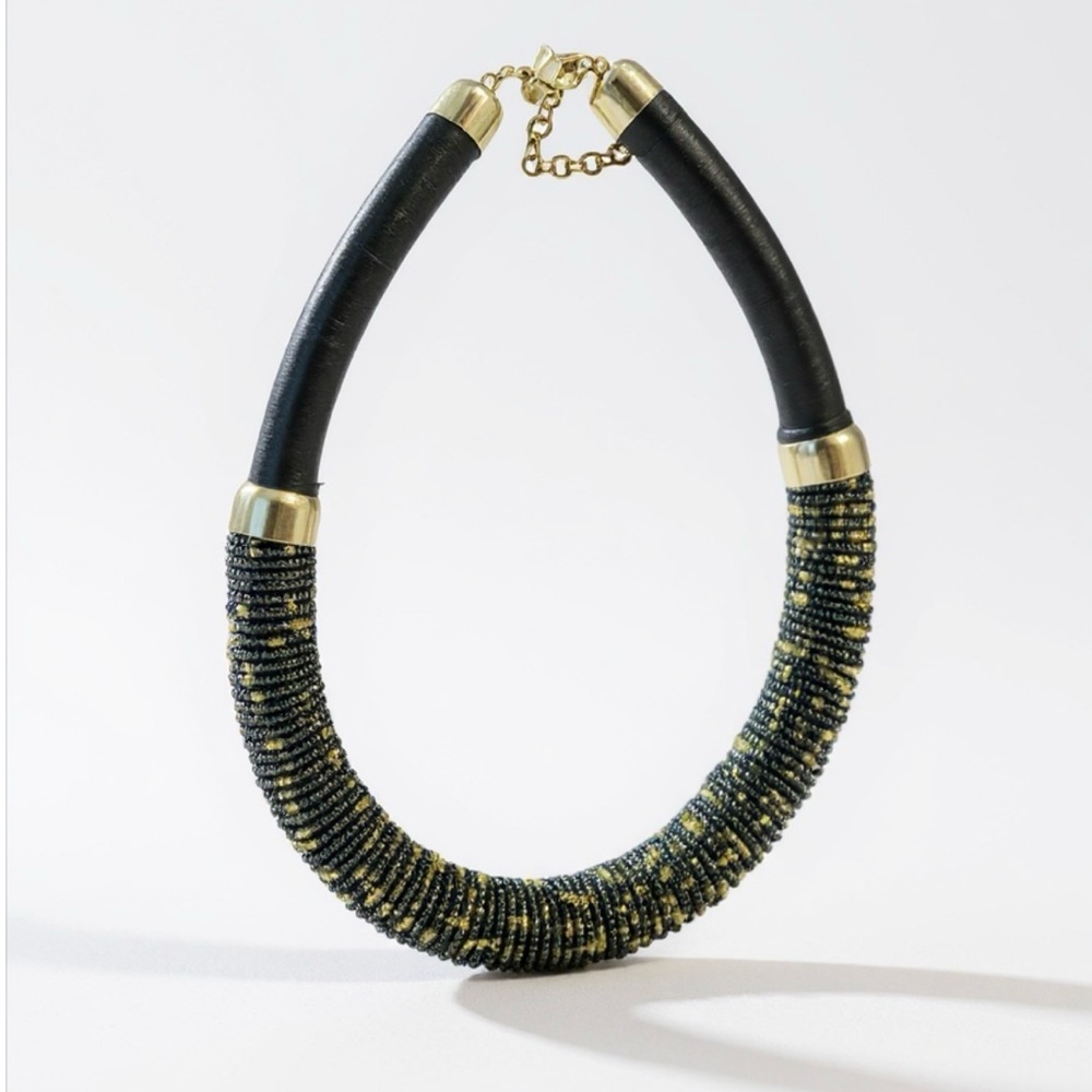 Elegant Black and Gold Beaded Necklace